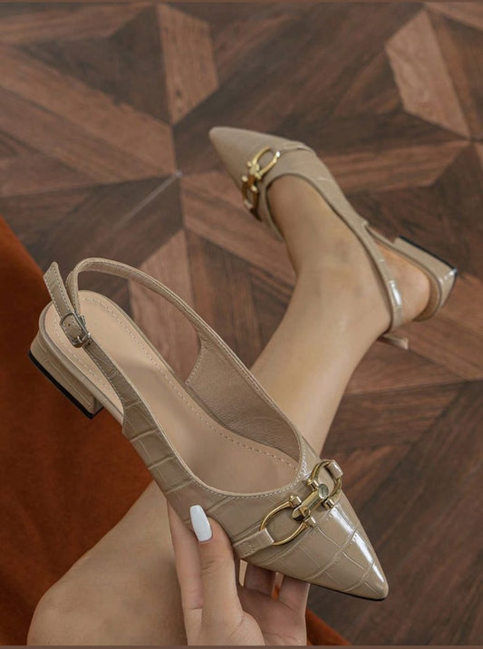 Velour Charm Pump – Beige Elegance