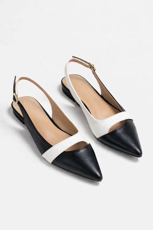 Monochrome Charm Pump – Black & White Elegance