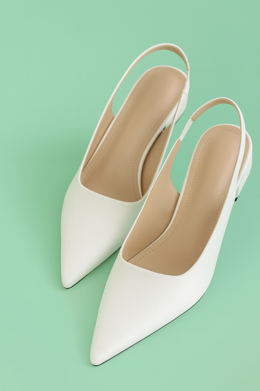 Pure Elegance Pump – Timeless White (Mid heel)