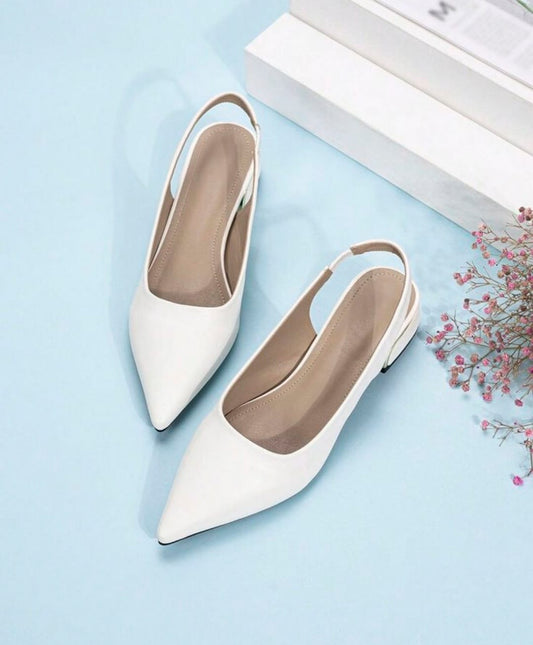 Pure Elegance Pump – Timeless White
